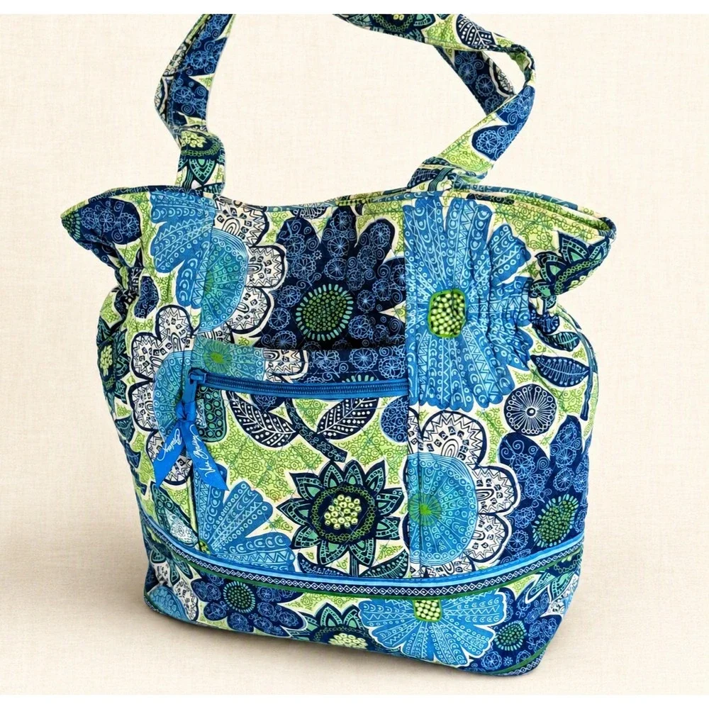 Vera Bradley Laura Shopper Tote Doodle Daisy Blue Green Retired 2012 Quilted Bag
